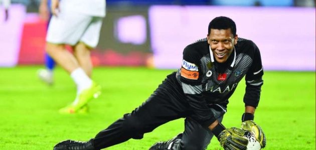 “لا أحد يستطيع مجاراته” – نجم الهلال السابق يكشف عن لاعب كان أفضل من كريستيانو رونالدو وليونيل ميسي