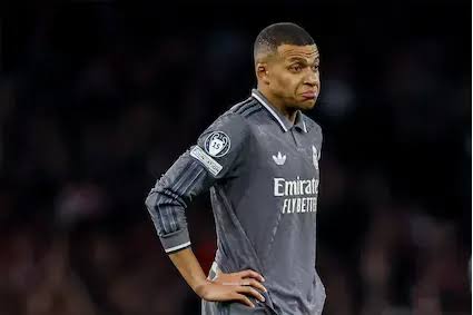 كيليان مبابي يوجه رسالة تحدي لجماهير ريال مدريد بعد الهزيمة الثقيلة أمام أرسنال في دوري أبطال أوروبا