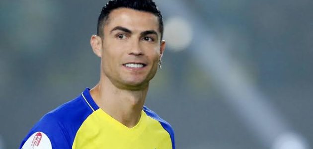 “كان أداء كريستيانو رونالدو متقلبًا للغاية في سنواته الأولى” – أدلى غاري نيفيل بادعاء مثير للاهتمام عندما سُئل عن نجم مانشستر يونايتد